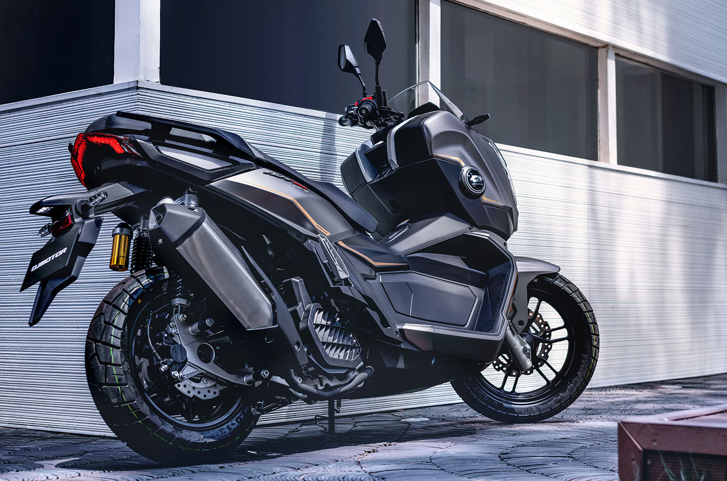 Motocicleta ATR 150 QJMOTOR