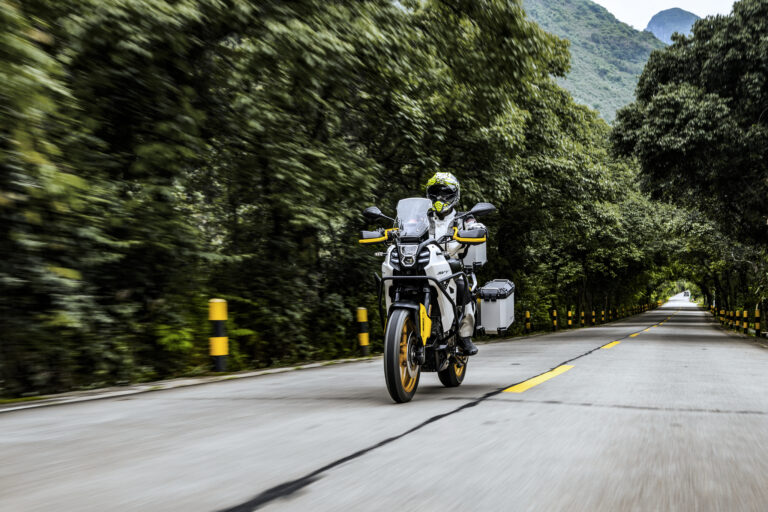 SVT 650X
